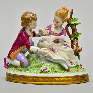 Коллекционная Фарфоровая статуэтка «Дети, Первое свидание», Unterweissbach Германия, 1958 - 1976 годы.