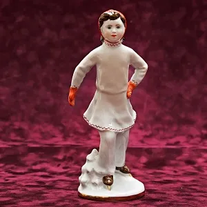 Фарфоровая Статуэтка «На катке», ЛФЗ СССР -1950-60 годы ХХ века.