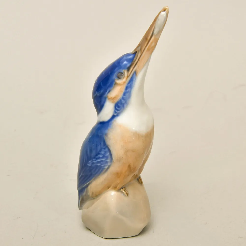 Коллекционная Фарфоровая Статуэтка «ПТИЦА. ЗИМОРОДОК С РЫБОЙ», ROYAL COPENHAGEN Дания.