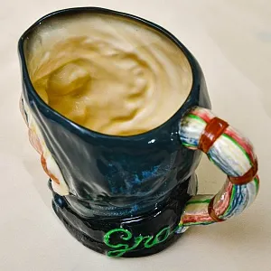 Авторский Фарфоровый Кувшин «Бабушка», Royal Doulton Англия, 1941 - 1955 годы.