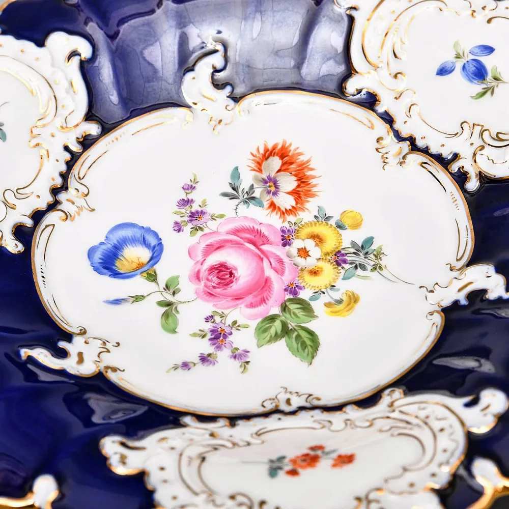 Коллекционное Фарфоровое Блюдо - Тарелка «Букет с розой и колокольчиком» Кобальт, MEISSEN Германия. 
