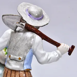 Коллекционная Фарфоровая статуэтка «Маленькие Садовники», SITZENDORF Германия, середина ХХ века.