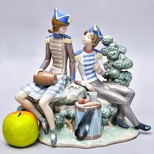 Редкость! Коллекционная Фарфоровая статуэтка «Маркитантка и Барабанщик», Lladro Испания.