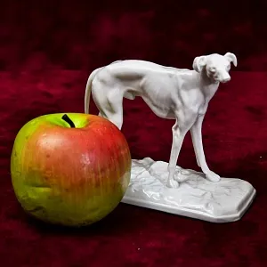Редкость! Антикварная Фарфоровая Статуэтка «Собака. Арабская Борзая Слюги», Nymphenburg Германия.
