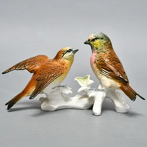 Пара Птиц - Фарфоровая Статуэтка «Чечётки», Karl Ens, Германия - середина ХХ века.