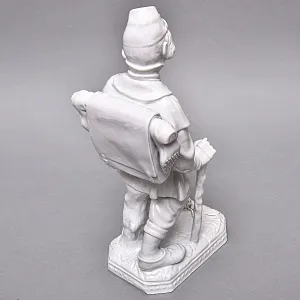 Большая Фарфоровая Статуэтка «ПУТНИК», Wiener Porzellanmanufaktur Augarten, Австрия середина ХХ века.