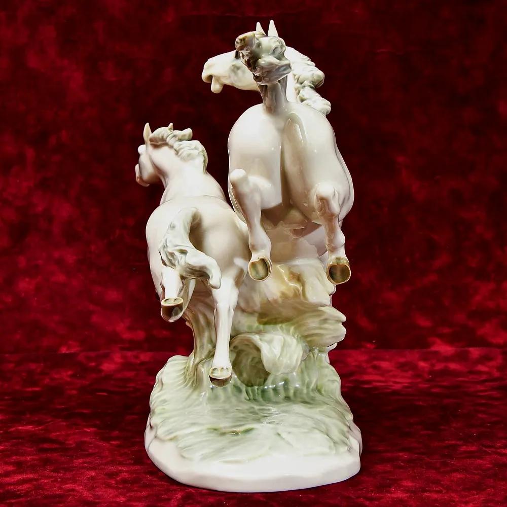 Коллекционная Фарфоровая Статуэтка «БЕГУЩИЕ ЛОШАДИ», Hutschenreuther,  Германия, 1968-1970 гг.