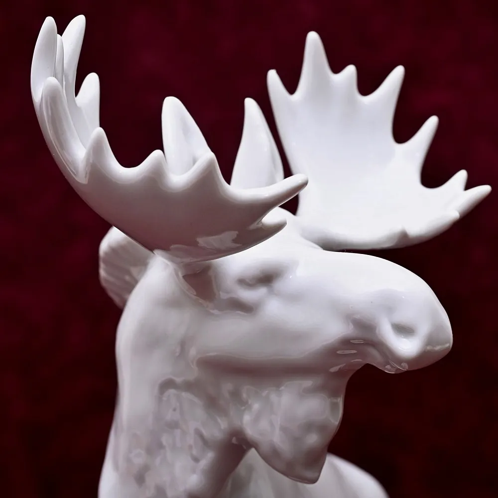 Большая Авторская Фарфоровая Статуэтка «Лось», Воробьёв ЛФЗ, СССР  - 1951 год.