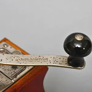 Винтажная Деревянная Ручная Механическая Кофемолка «Мокка» Zassenhaus Германия.