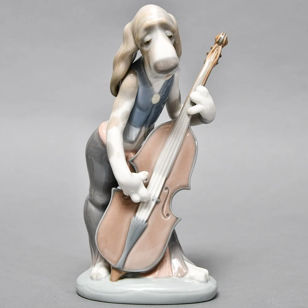 Коллекционная Фарфоровая статуэтка «Собака, играющая на контрабасе», Lladro Испания, 1971 - 1978 годы.