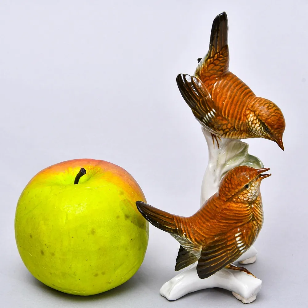 Фарфоровая Статуэтка «Пара Птиц - Крапивники», Карл Энс / Karl Ens Германия, середина ХХ века.