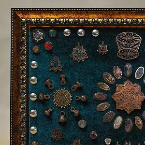 Коллекционное Панно - Картина «Старинные Элементы Украшения одежды», Россия конец XIX - начало ХХ века.