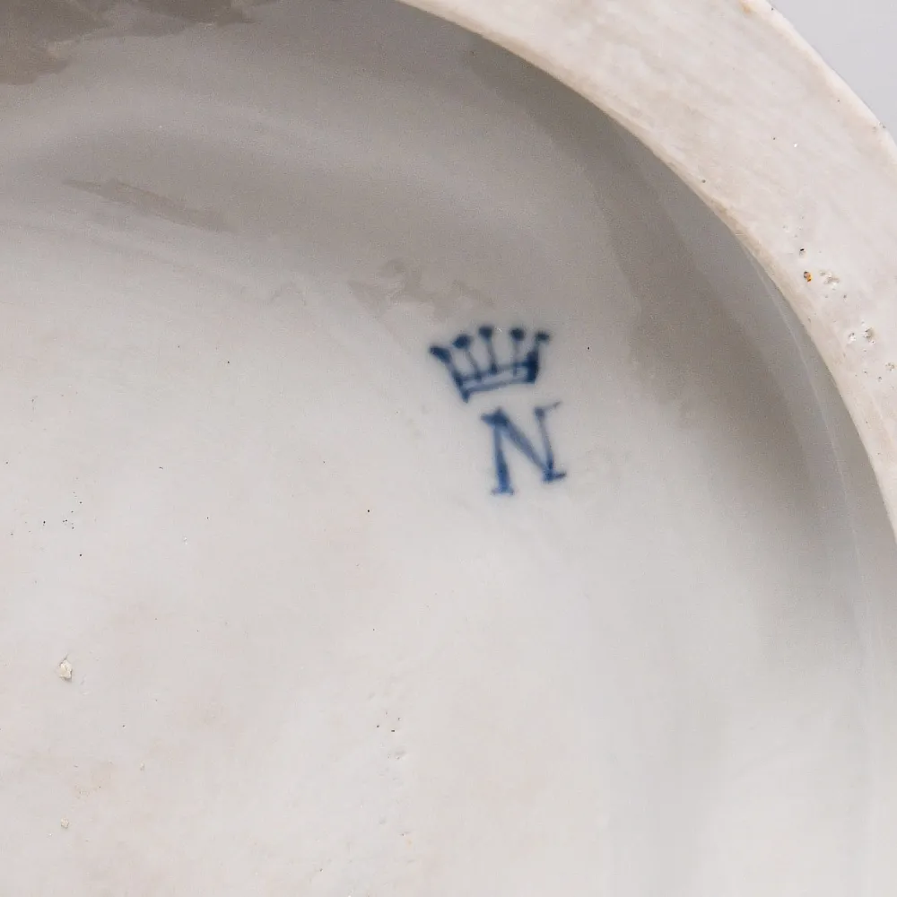  Антикварная статуэтка «Путти с козлом и виноградом», Фарфор Karl Thime Dresden, Германия.