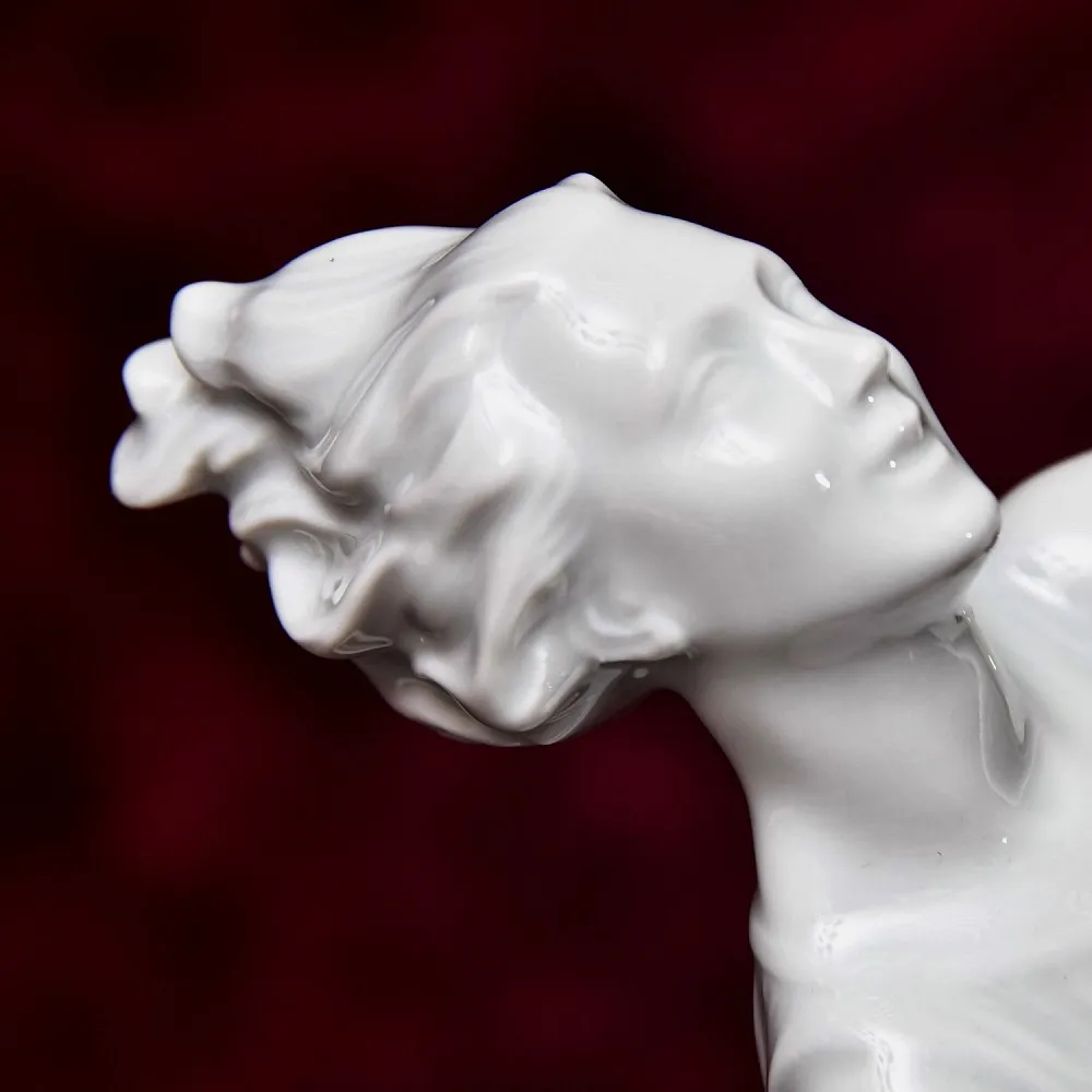 Редкость! Коллекционная Фарфоровая Статуэтка «Девушка и Собака», ROSENTHAL Германия -1944 год.