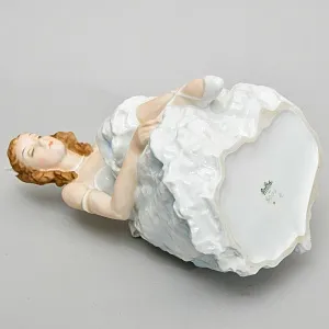 Редкость! Большая Фарфоровая Статуэтка «Балерина, завязывающая пуанту», ROSENTHAL Германия - 40е годы ХХ века.