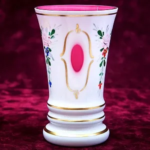 Винтажная Стеклянная Ваза «Цветочная Нежность» LAUSITZER GLASWERKE Германия - 50-70е гг.