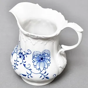 Фарфоровый молочник - сливочник на ножках «Луковый узор», MEISSEN Германия - 1992 год.