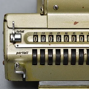 Редкость! Механический Калькулятор - Арифмометр - Счётная Машинка «BRUNSVIGA», Германия -1934 год.