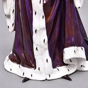 Антикварная статуэтка «Средневековая дама с книгой», Фарфор Dressel & Kister Passau Германия, 1907 - 1922 гг.