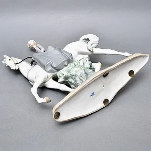 Коллекционная Фарфоровая статуэтка «Прекрасная наездница», Lladro Испания, 1984 - 1989 годы.