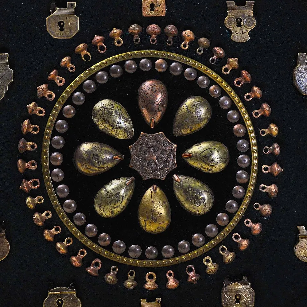 Настенное Коллекционное Панно - Картина "Старинные Латунные замки и накладки" . Россия конец XIX  начало ХХ века.