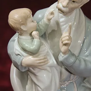 Редкость! Коллекционная Фарфоровая статуэтка «Дедушка с внуком», Lladro Испания 1965 - 1970 годы.