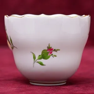 Классическая Кофейная пара и Десертная тарелка  «РОЗА», Фарфор MEISSEN, Германия.