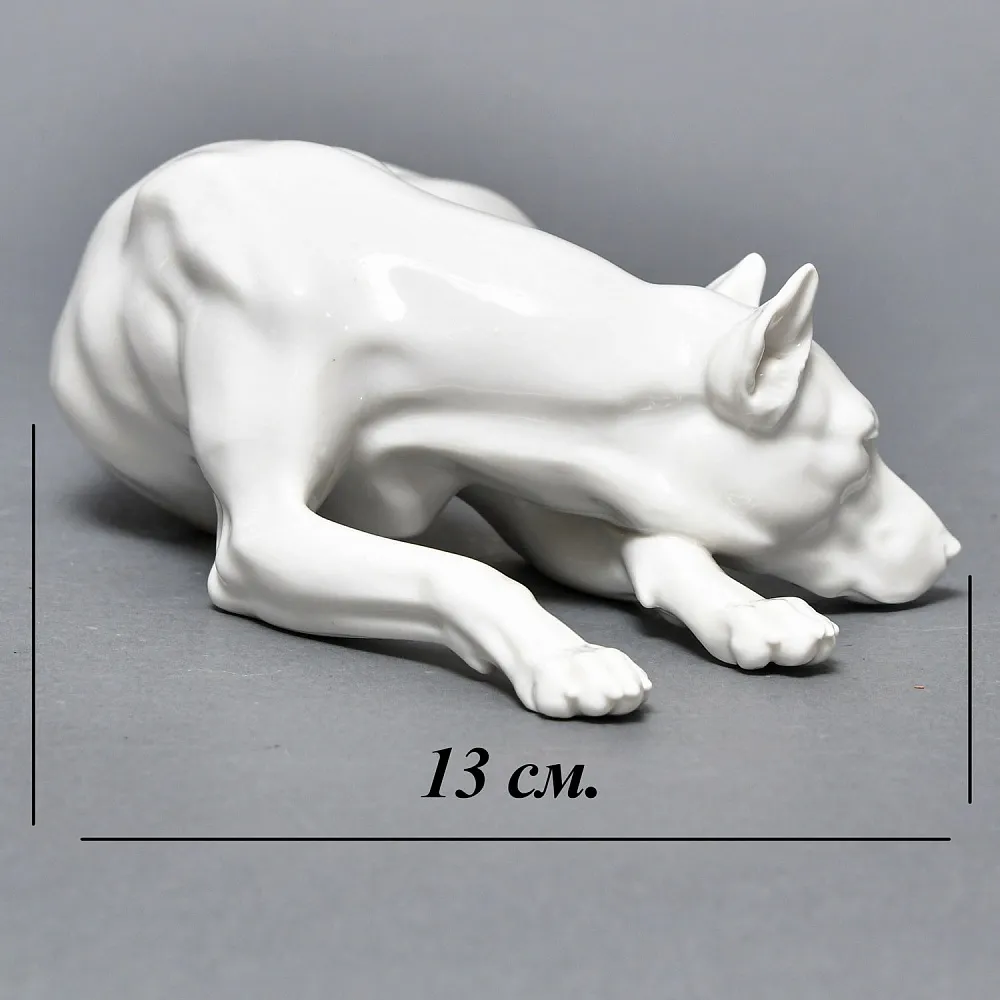 Коллекционная Фарфоровая статуэтка «Собака. Лежащий Дог», Nymphenburg Германия, 50-е гг.