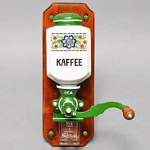 Антикварная Настенная Ручная Механическая Кофемолка IKA, Германия первая половина ХХ века..