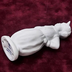 Коллекционная Авторская Статуэтка «Снеговик» из серии «Детский Утренник», фарфор ИФЗ, Россия.