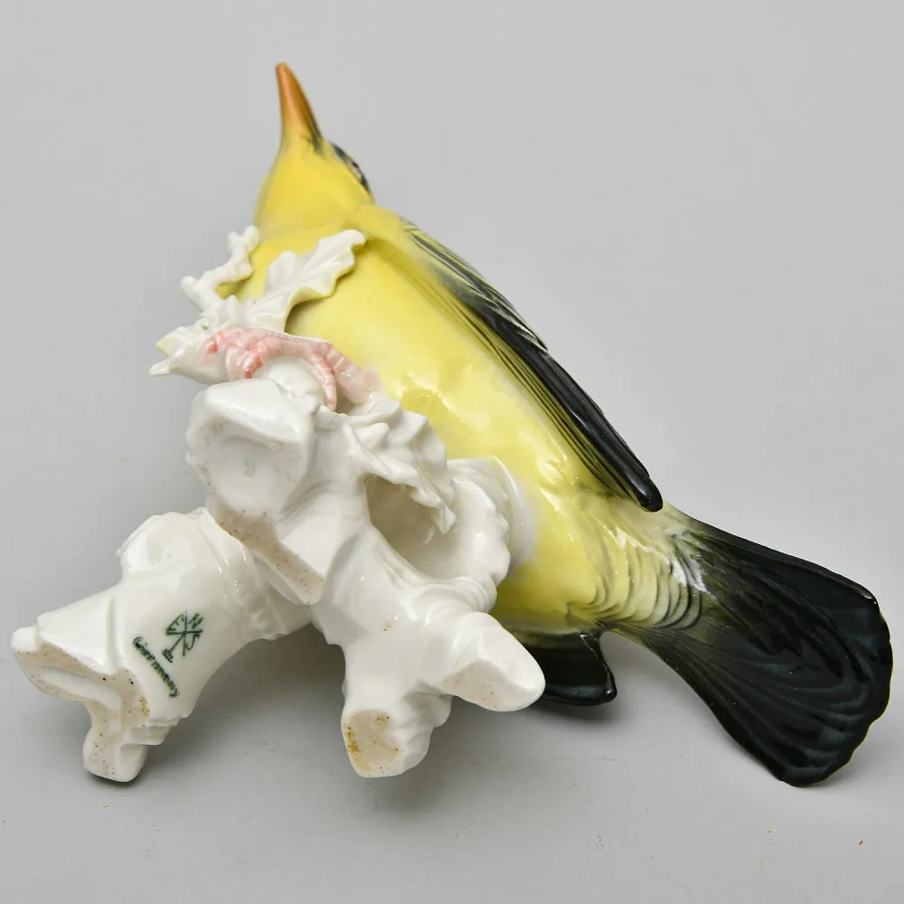 Фарфоровая Статуэтка «Птица - ИВОЛГА» Карл Энс / Karl Ens, Германия, 30-е годы ХХ века.