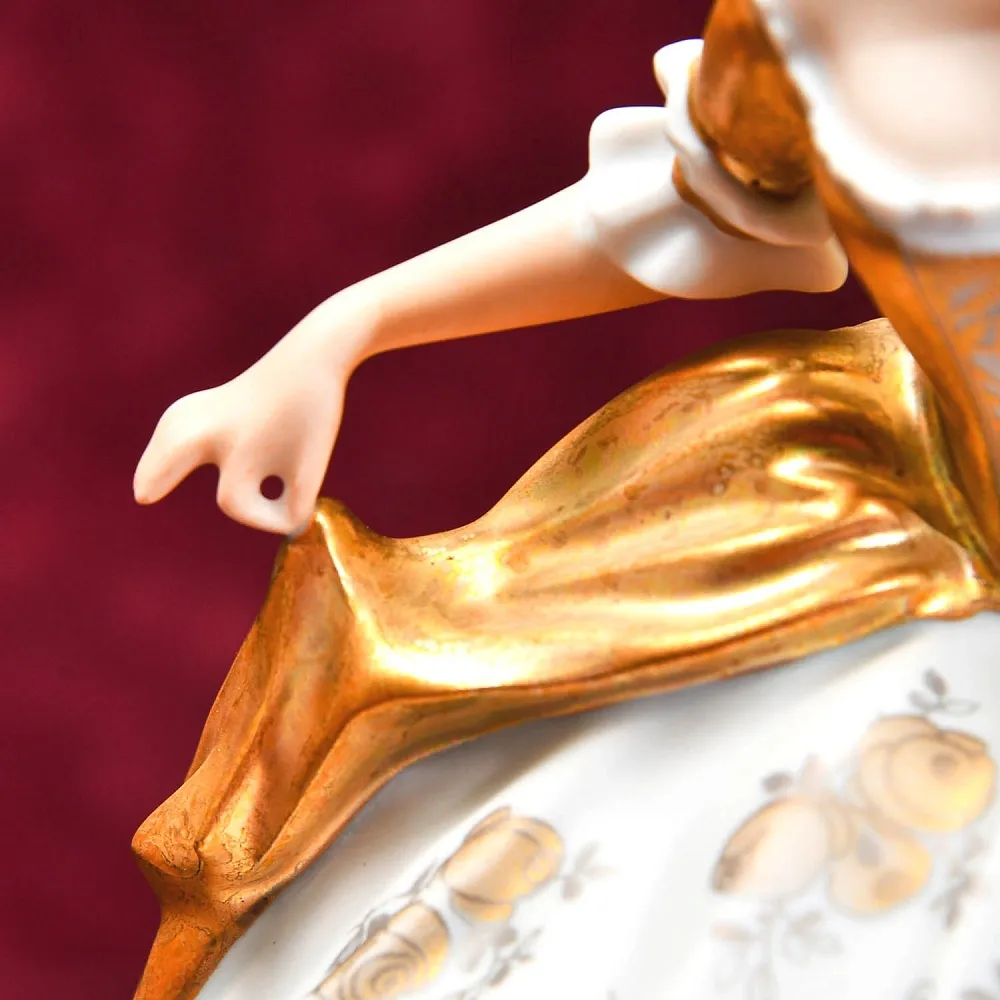 Редкость! Коллекционная Фарфоровая статуэтка «Девушка в золотом платье», ROSENTHAL, Германия - 1974 год.