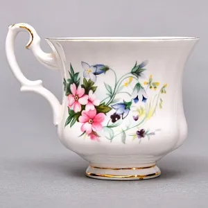 Коллекционная Фарфоровая Кофейная пара «Букет с колокольчиками», ROYAL ALBERT Англия.