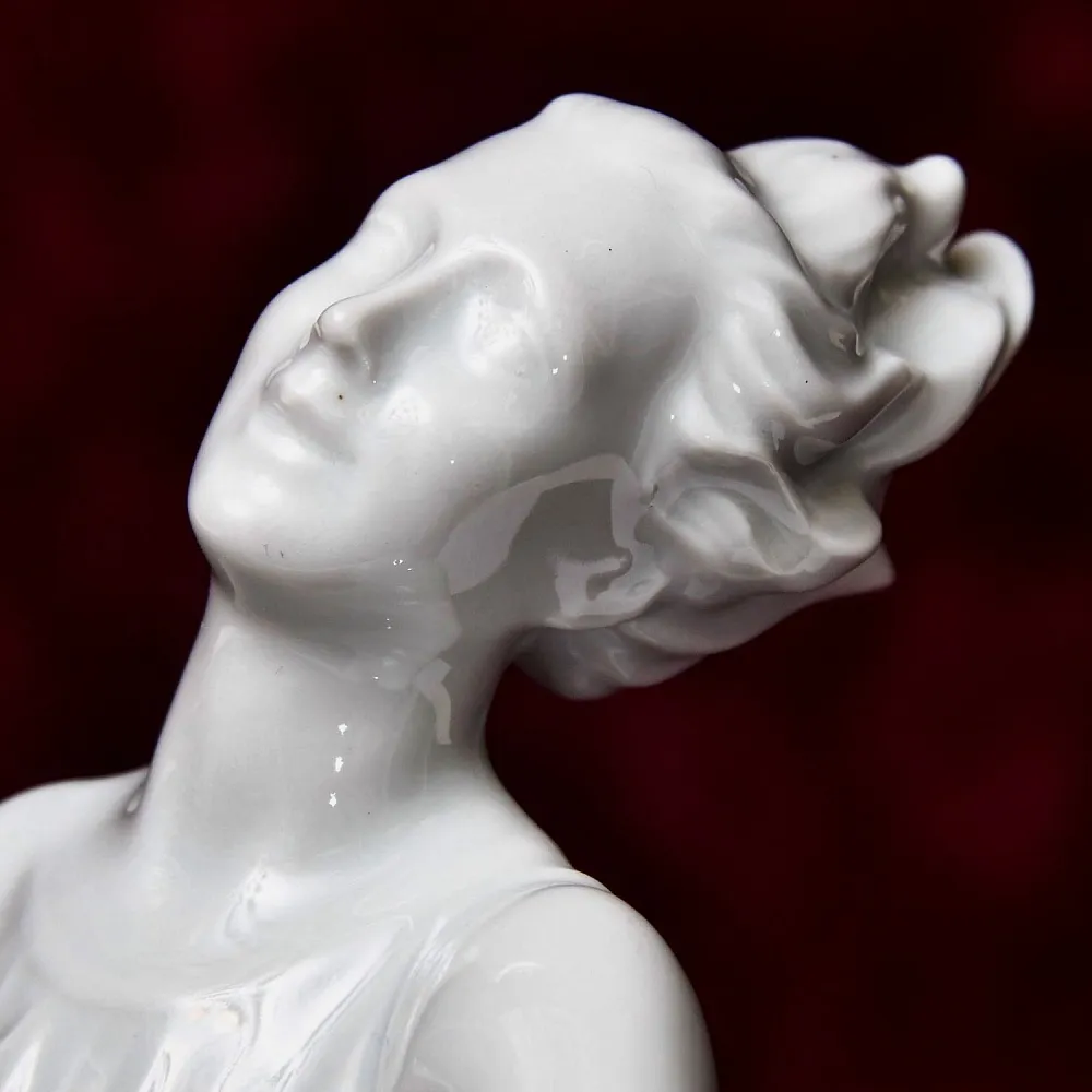 Редкость! Коллекционная Фарфоровая Статуэтка «Девушка и Собака», ROSENTHAL Германия -1944 год.