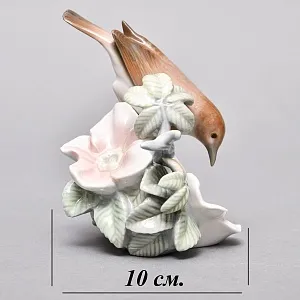  Коллекционная фарфоровая статуэтка «Птица и божья коровка на цветке», Lladro Испания. 