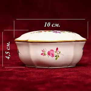 Коллекционная Шкатулка - Бонбоньерка «КОЛОКОЛЬЧИК», Фарфор MEISSEN Германия, середина ХХ века.