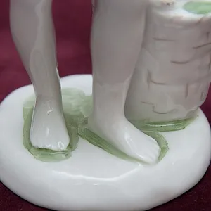 РЕДКОСТЬ!! Фарфоровая Статуэтка «Девочка с кукурузой», ЛФЗ СССР - 1960 год.