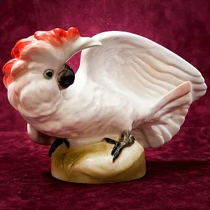 Большая Статуэтка Птица - Попугай - Какаду Малуккский, фарфор ИФЗ, Россия.