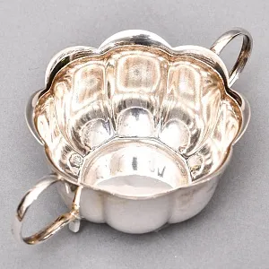 Винтажный Набор из 3х предметов - Сахарница и молочник на подносе, Англия - середина ХХ века.