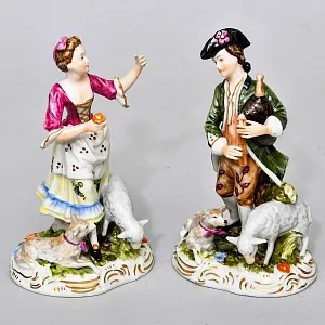 Коллекционные Парные Фарфоровые статуэтки «Пастух и Пастушка. Игра на волынке», Karl Klette Германия.
