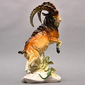 Большая Коллекционная Статуэтка «Горный Козел и Ящерица», Фарфор Karl Ens, Германия - 30-е гг. 