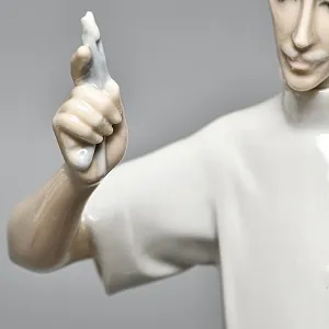  Коллекционная Фарфоровая статуэтка «Врач - Стоматолог», Lladro Испания, 1977 год.