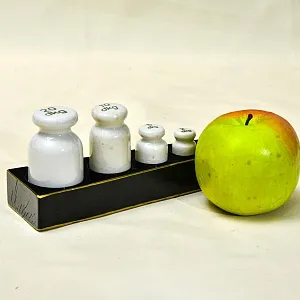 Редкость!!! Антикварный Набор Фарфоровых Гирь для Кухонных весов, Германия -1910 год.