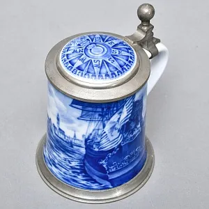 Коллекционная Пивная Кружка «Фрегат „Герб Бремена“ у родного порта, 1650 год», Berlin Design Германия -1976 год.