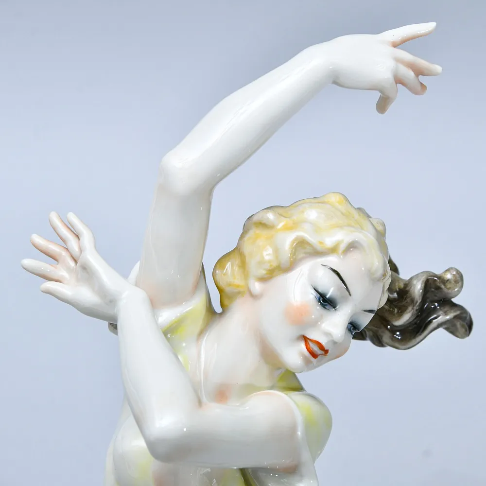 Авторская Коллекционная Статуэтка «ТАНЦОВЩИЦА - ТАНЕЦ», фарфор Hutschenreuther, Германия 1955-1968 годы.