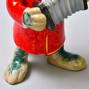 Авторская Коллекционная Фарфоровая Статуэтка «Крокодил Гена», Россия.