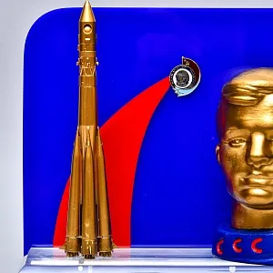 Редкость! Настольное Агитационное Панно «Гагарин - Ракета - Космос - 12 апреля 1961», СССР.