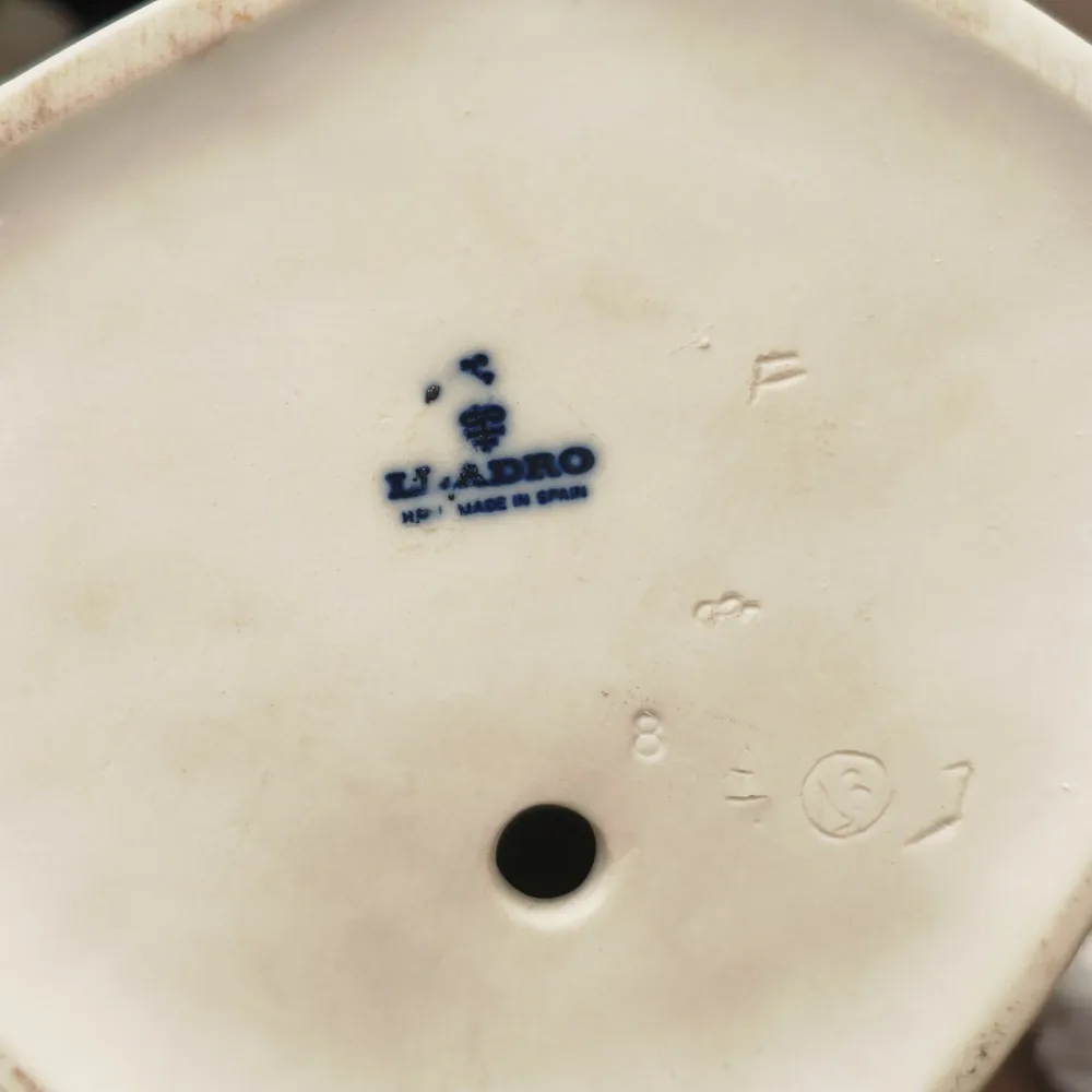 Большая Коллекционная Фарфоровая статуэтка «Врач Фармацевт», Lladro, Испания -1973 год.