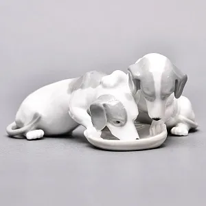  Антикварная Фарфоровая статуэтка «Два щенка», PirkenHammer Чехословакия, 1920 - 1938 годы. 