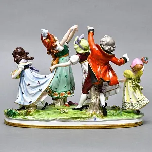 Большая Антикварная Статуэтка «Детские забавы - Ручеек», фарфор Scheibe - Alsbach, Германия.